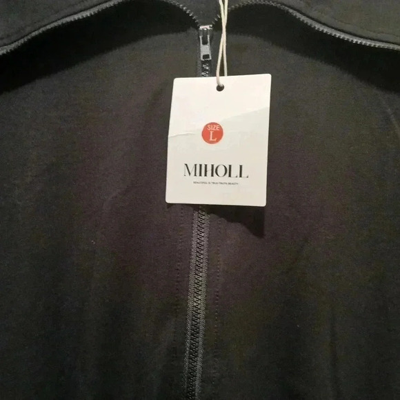 MIHOLL Romper in Black - Picture 3 of 6